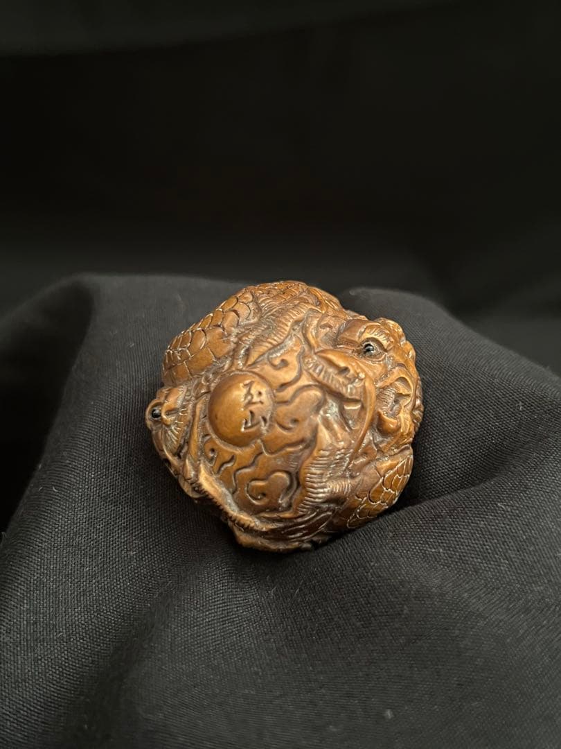 双龍 根付け 在銘玉山 緒締め玉 緒締玉 骨董 提げ物 縁起物 - メルカリ