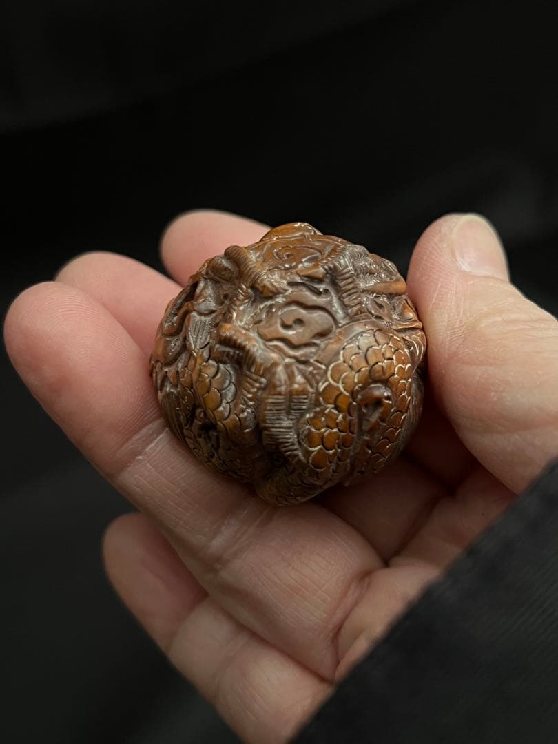 双龍 根付け 在銘玉山 緒締め玉 緒締玉 骨董 提げ物 縁起物 - メルカリ