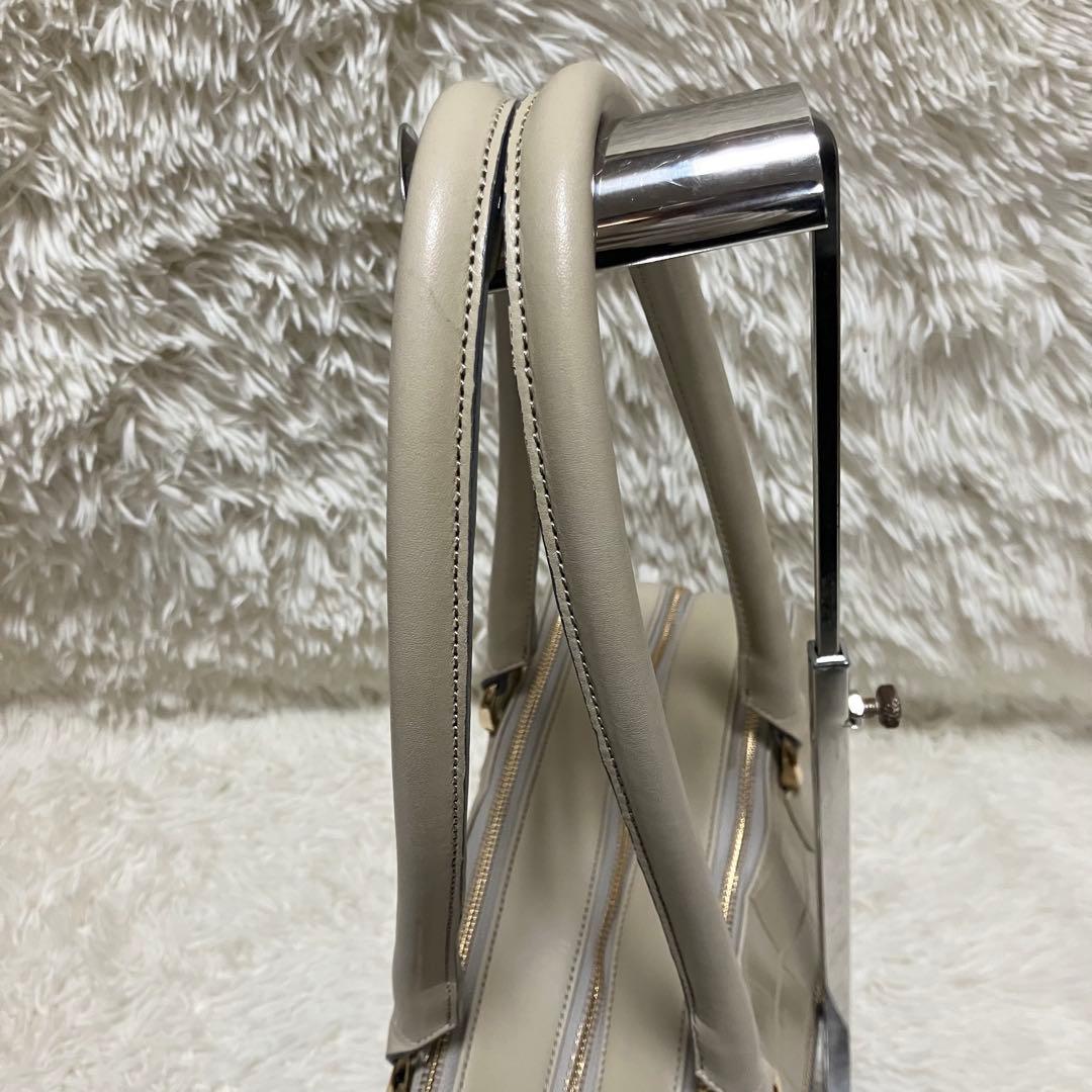 ロベルタディカメリーノ ショルダーバッグ 型押し レザー シャンハイコッコ