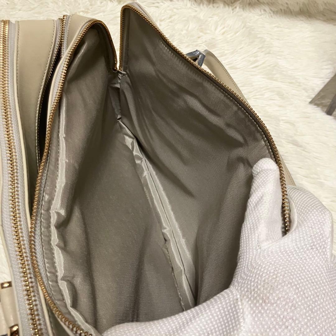 ロベルタディカメリーノ ショルダーバッグ 型押し レザー シャンハイコッコ