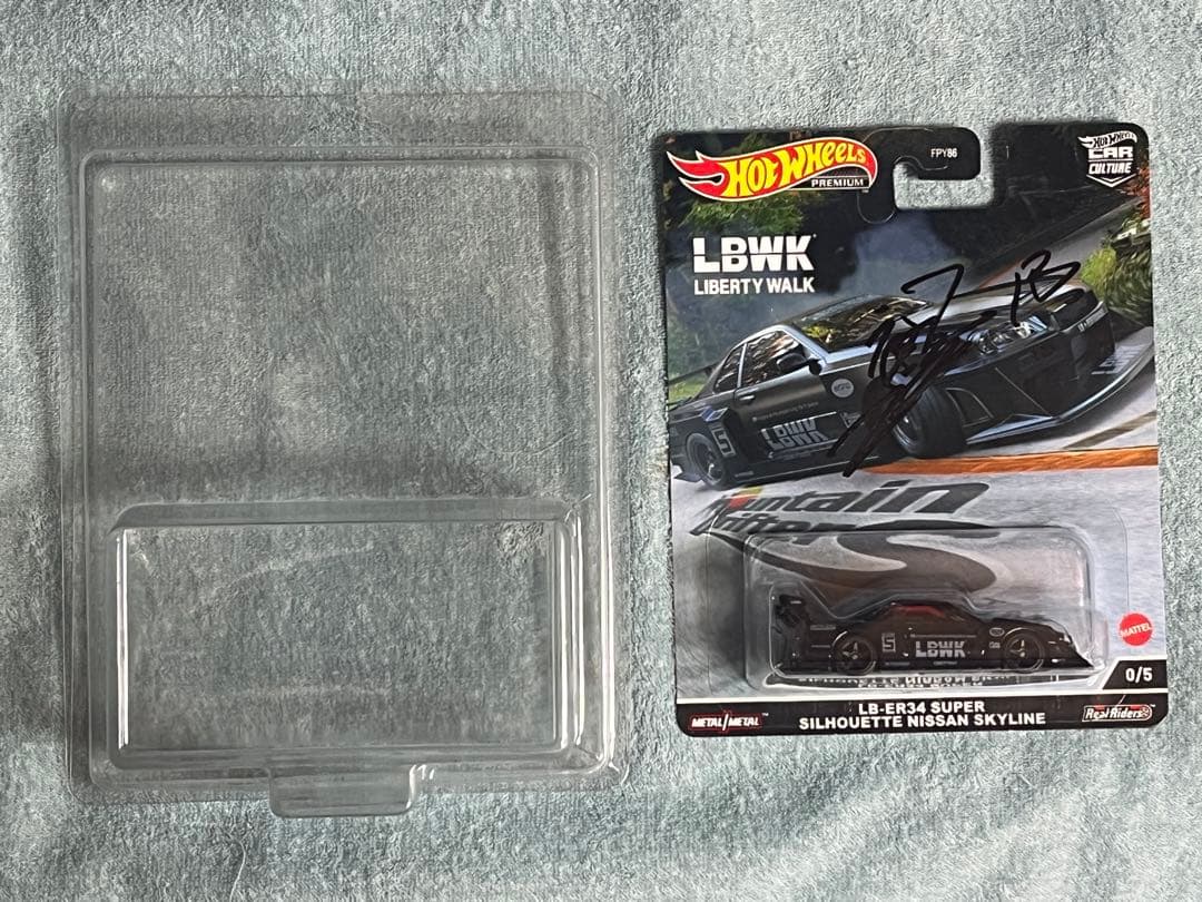 新品 ホットウィール スカイライン LBWK LB-ER34 スーパーシルエット