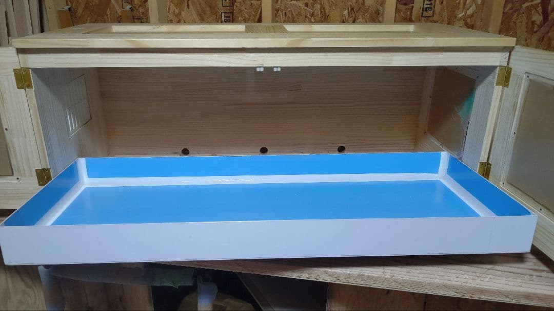 パイン集成材20ミリ幅120縦50奥行50蜜蝋仕上げ！パネルヒーター取付