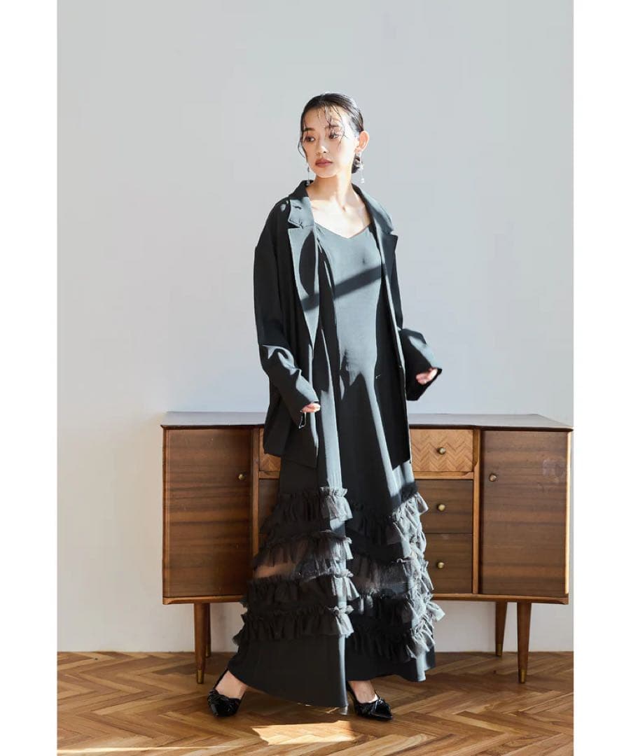 トランスペアレントヘムセットアップドレス