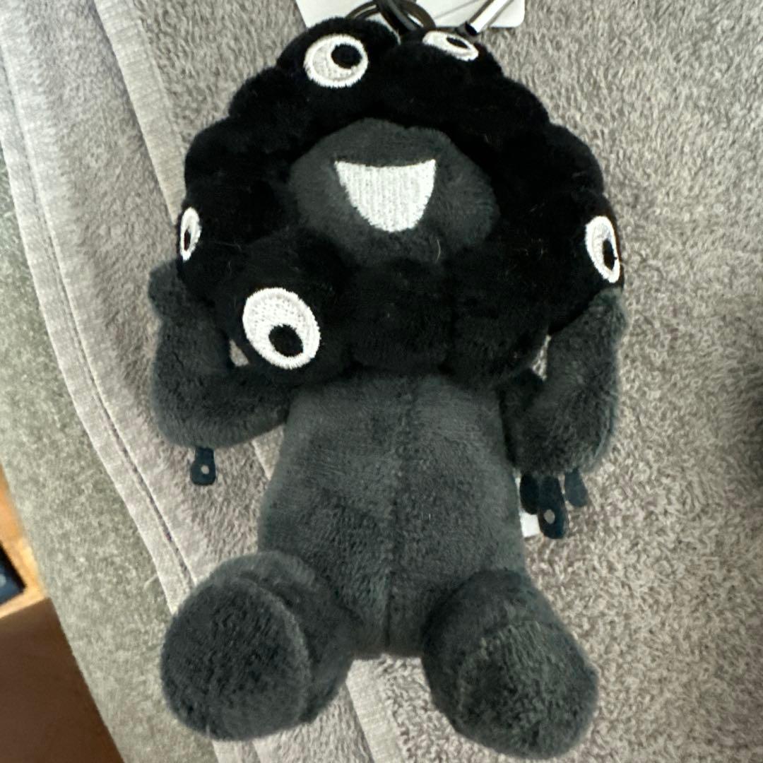 黒ミャクミャク カラビナ付きブラック 立ち&座り 2体セット　値下げ不可