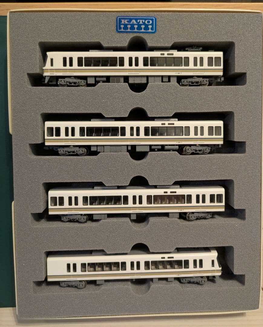 10-170 221系直流近郊形電車6両+増結セット　Nゲージ　KATO