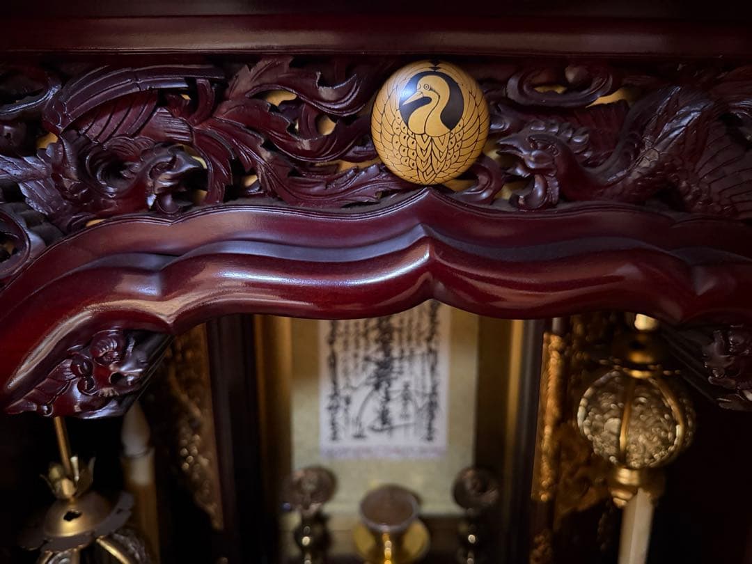 90万円前後？総無垢シタン？カリン？ 巨大家具調仏壇 最高級 最高級