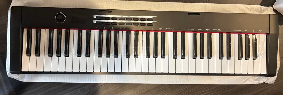 【処分価格】TERENCE キーボードスタンド セット 61鍵盤 スタンドつき