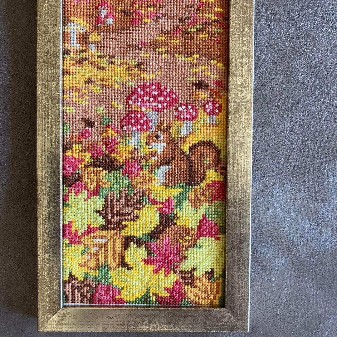ホビーラホビーレクロスステッチ　森の中へ　完成品