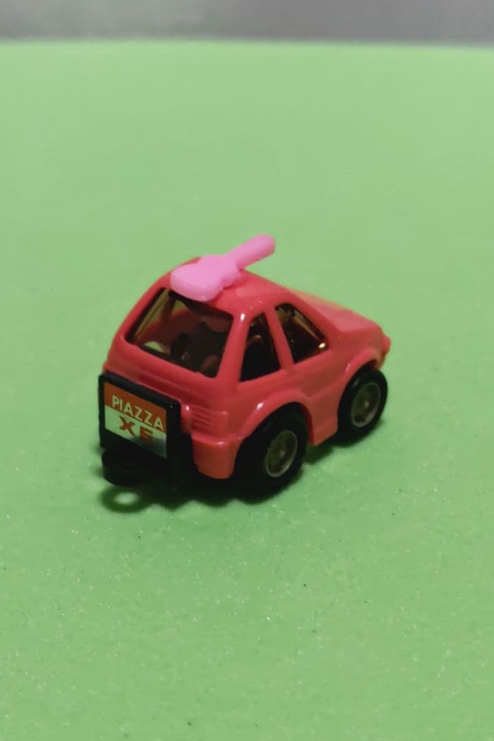 チョロＱ、すえっ子・ピアッツァ・ピンク色