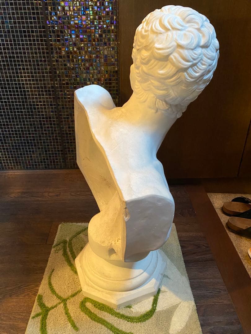 ボルゲーゼの闘士胸像石膏像美大受験デッサン美術絵画