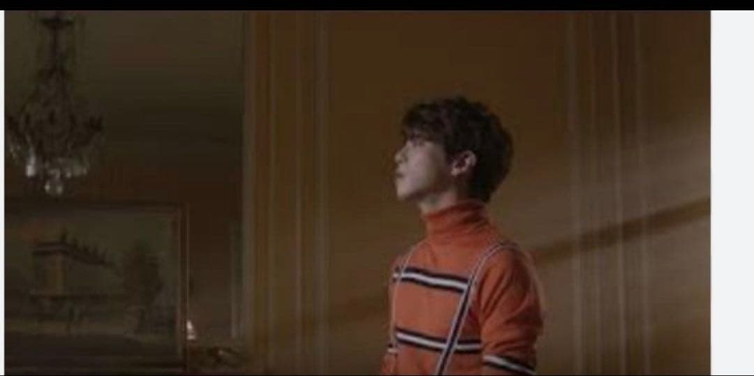 シャイニー　ジョンヒョン PEPPERONI セーター