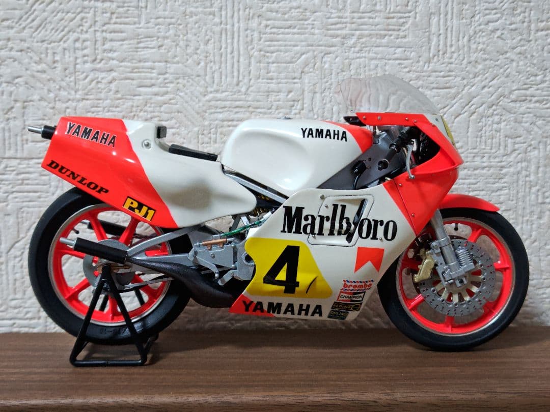 タミヤ 1/12 ヤマハ YZR500 ケニーロバーツ 完成品