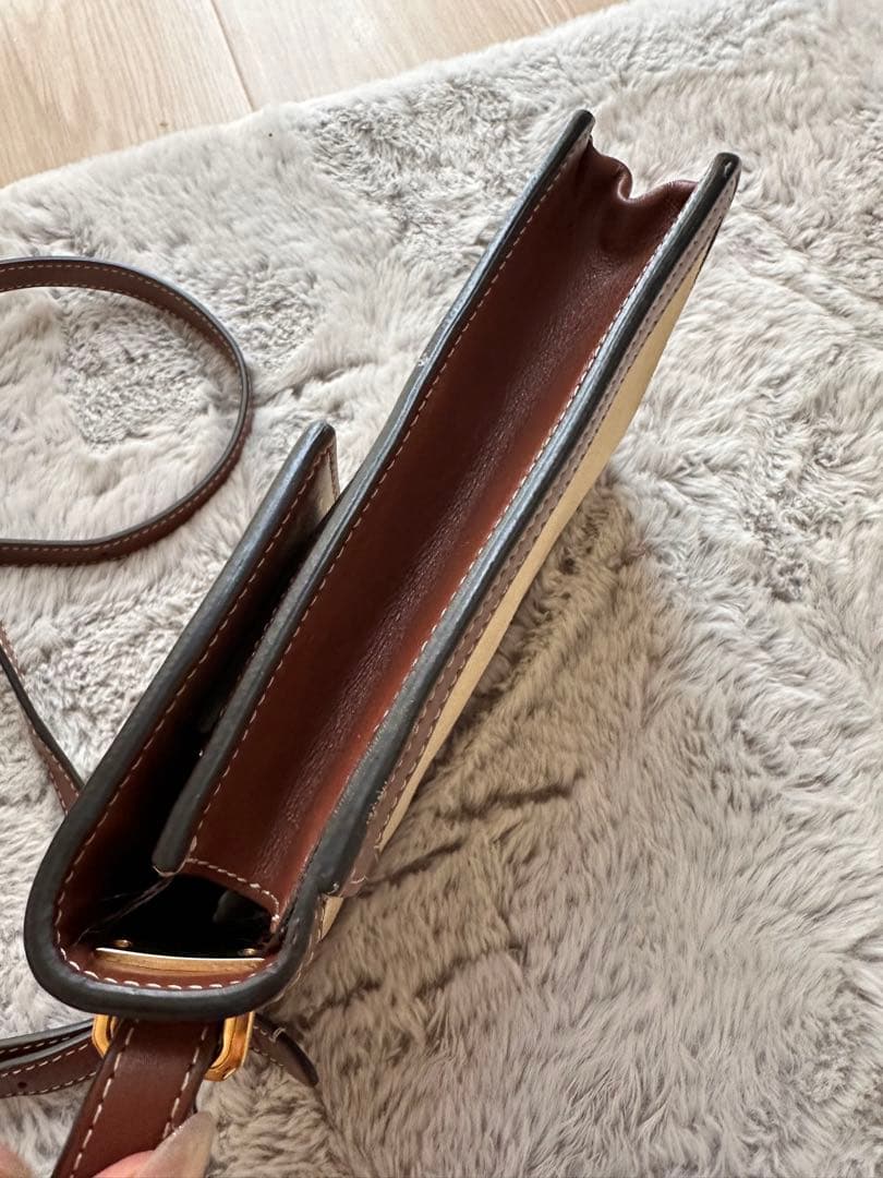 メ*読様 BURBERRY バーバリー TB ショルダーバッグ