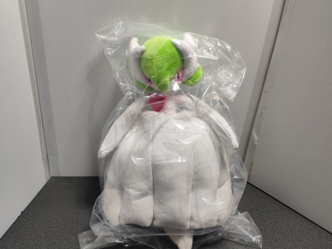 メガサーナイト ぬいぐるみ 未使用