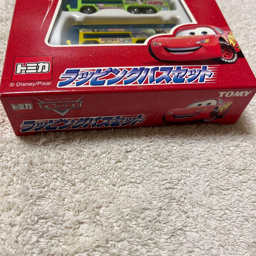 カーズトミカ　ラッピングバスセット