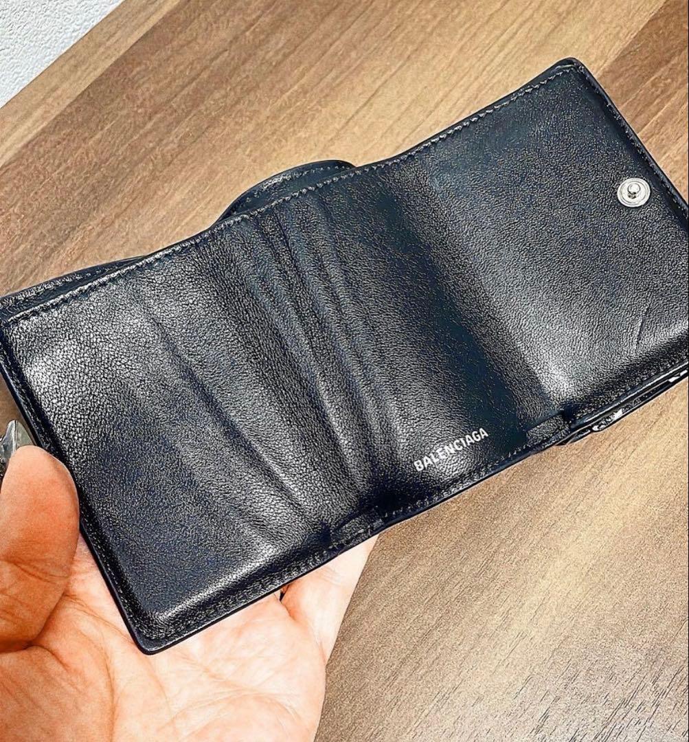 週末セール！極美品 正規品 バレンシアガ 三つ折り財布 付属品付 星柄