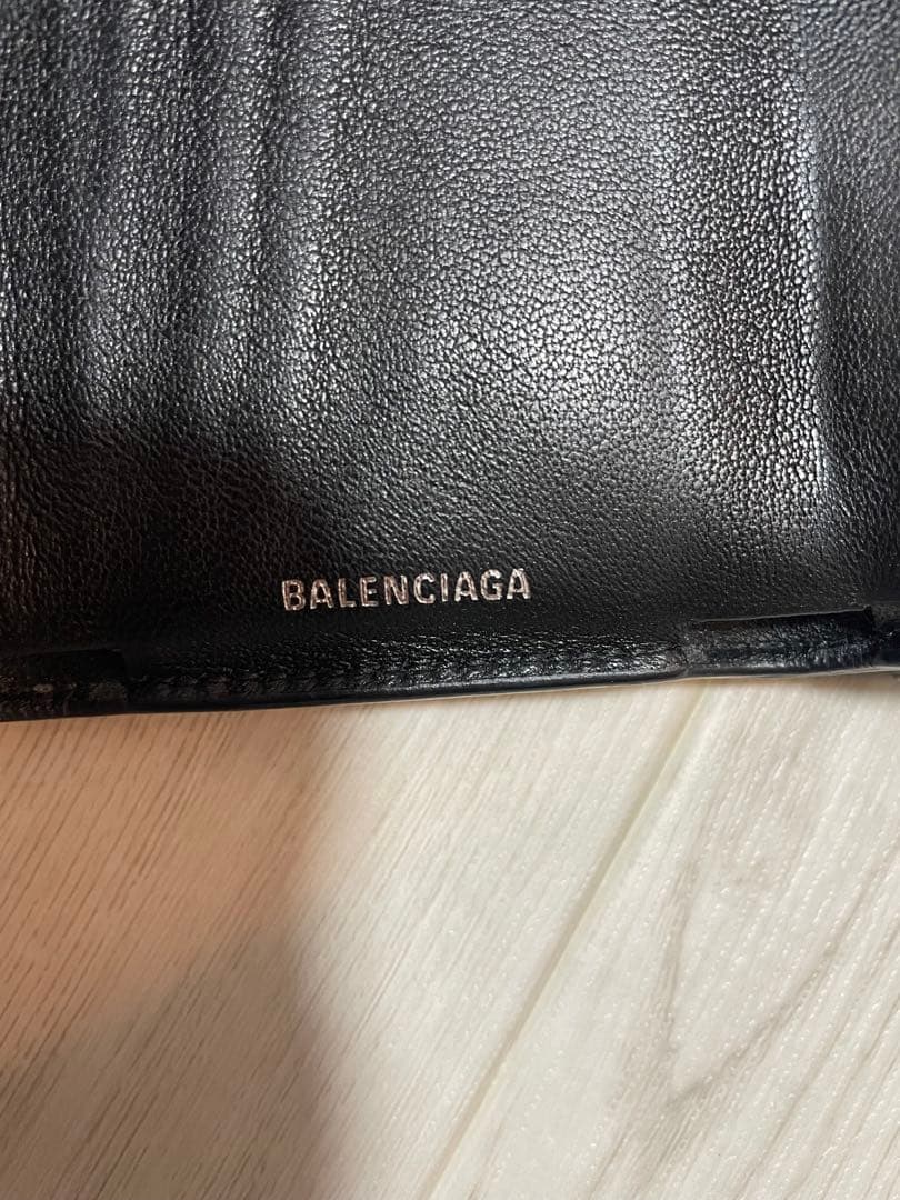 週末セール！極美品 正規品 バレンシアガ 三つ折り財布 付属品付 星柄