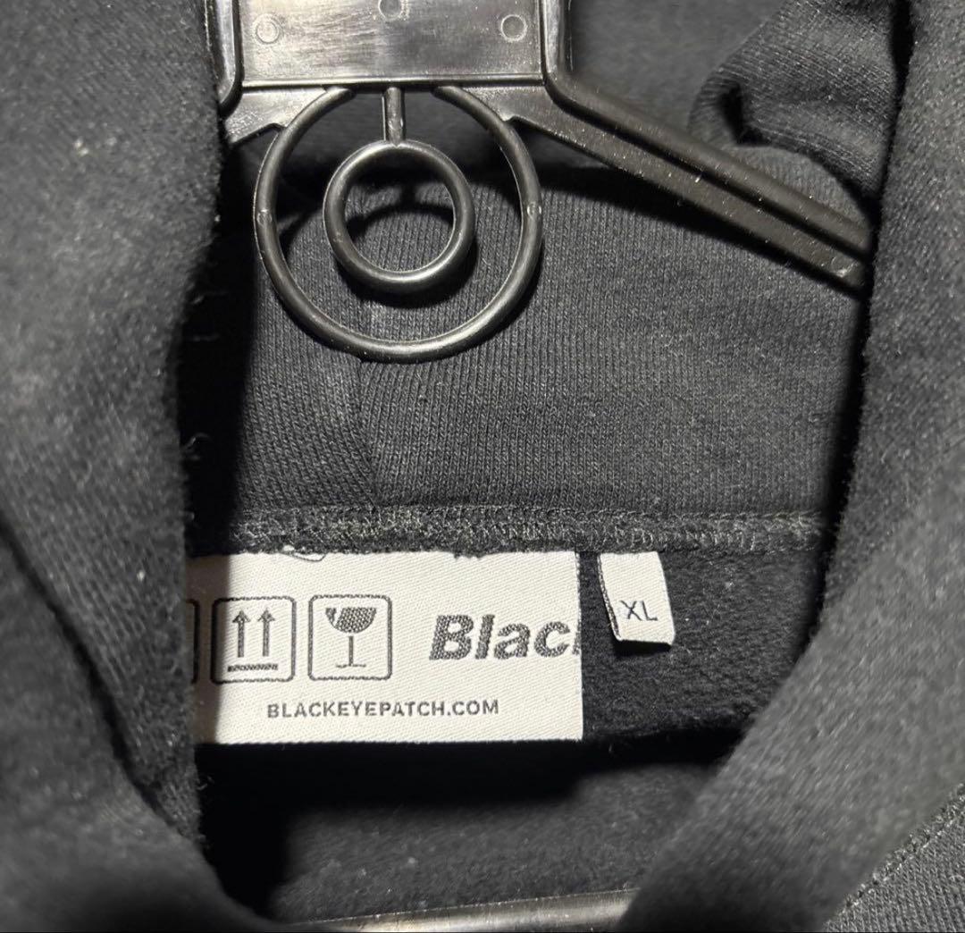 black eye patchパーカー　XL