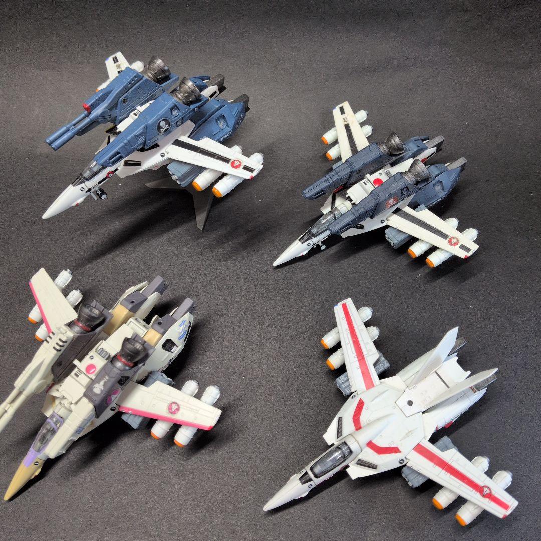 【オマケ付】マクロス亜鉛合金バルキリーVF1J＆８機体まとめ売り合計９機体