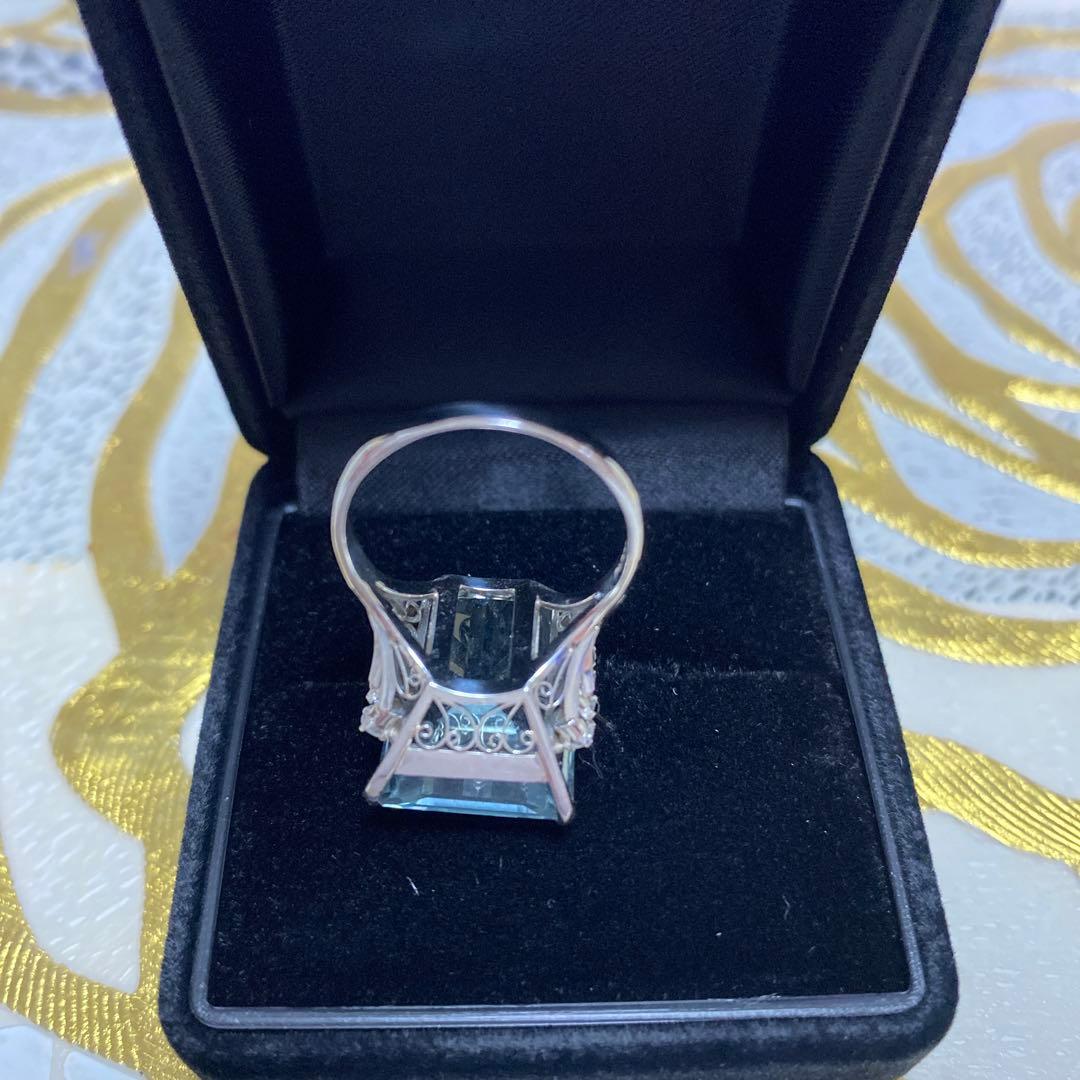 大粒アクアマリン13.88 ダイヤ0.31 プラチナ900リング　超お買い得