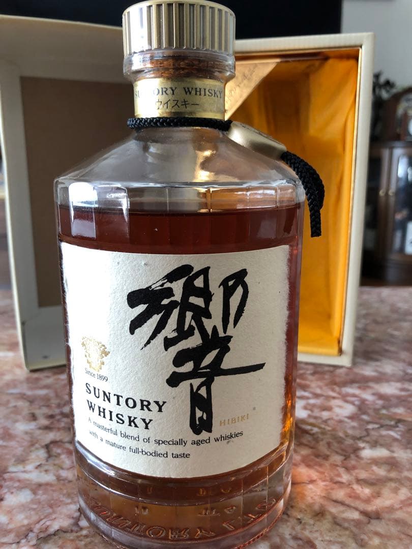サントリーウイスキー 響17年 旧ボトル 金キャップ➕響17年表記有りの