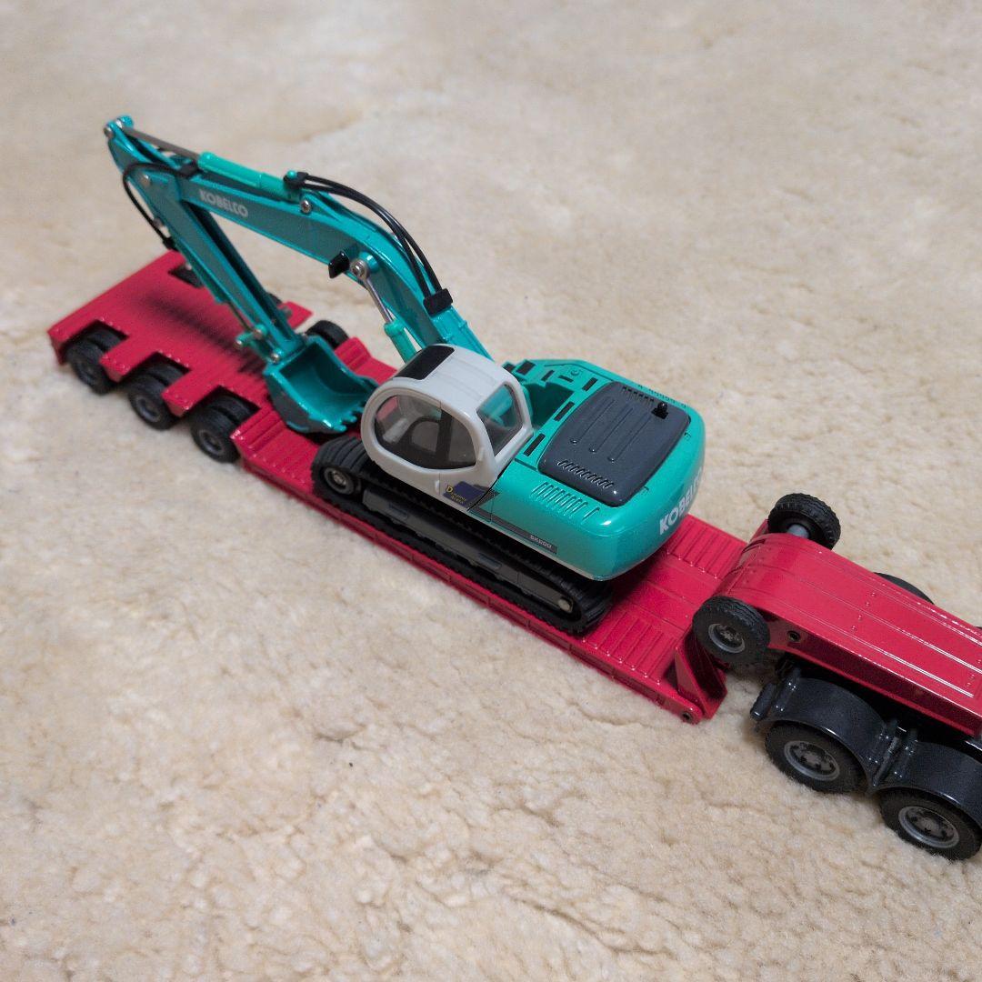 値下げ　ボルボ赤いGlobetrotter XLトレーラー、重機セット　箱なし