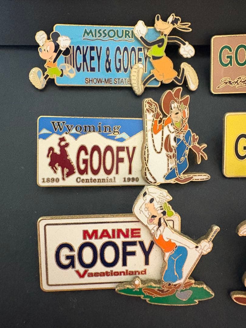 限定2000個】ディズニーストア グーフィー アメリカ州 ピンバッジ