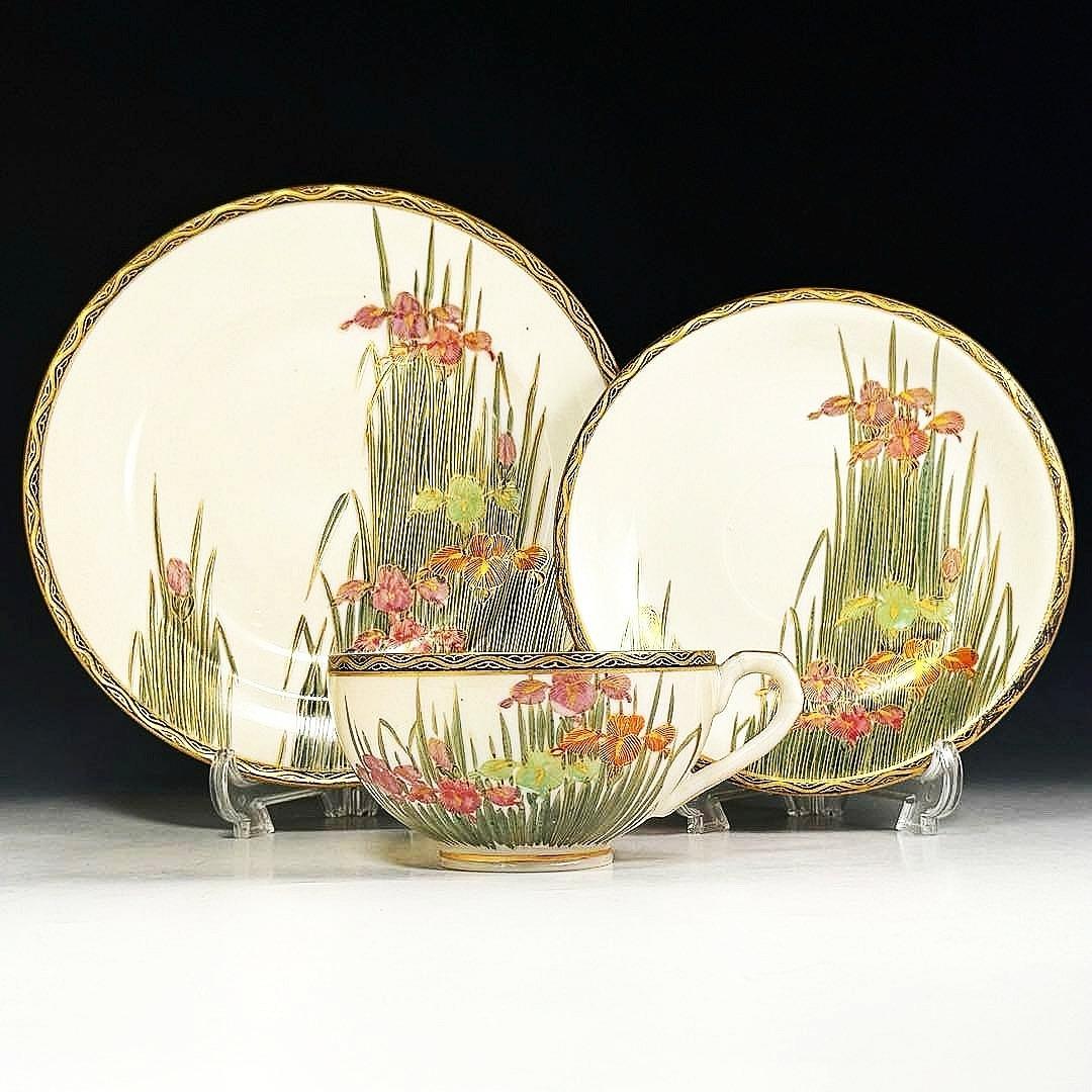 極美品□オールドニッポン 薩摩 エッグシェル 金彩 菖蒲図紋