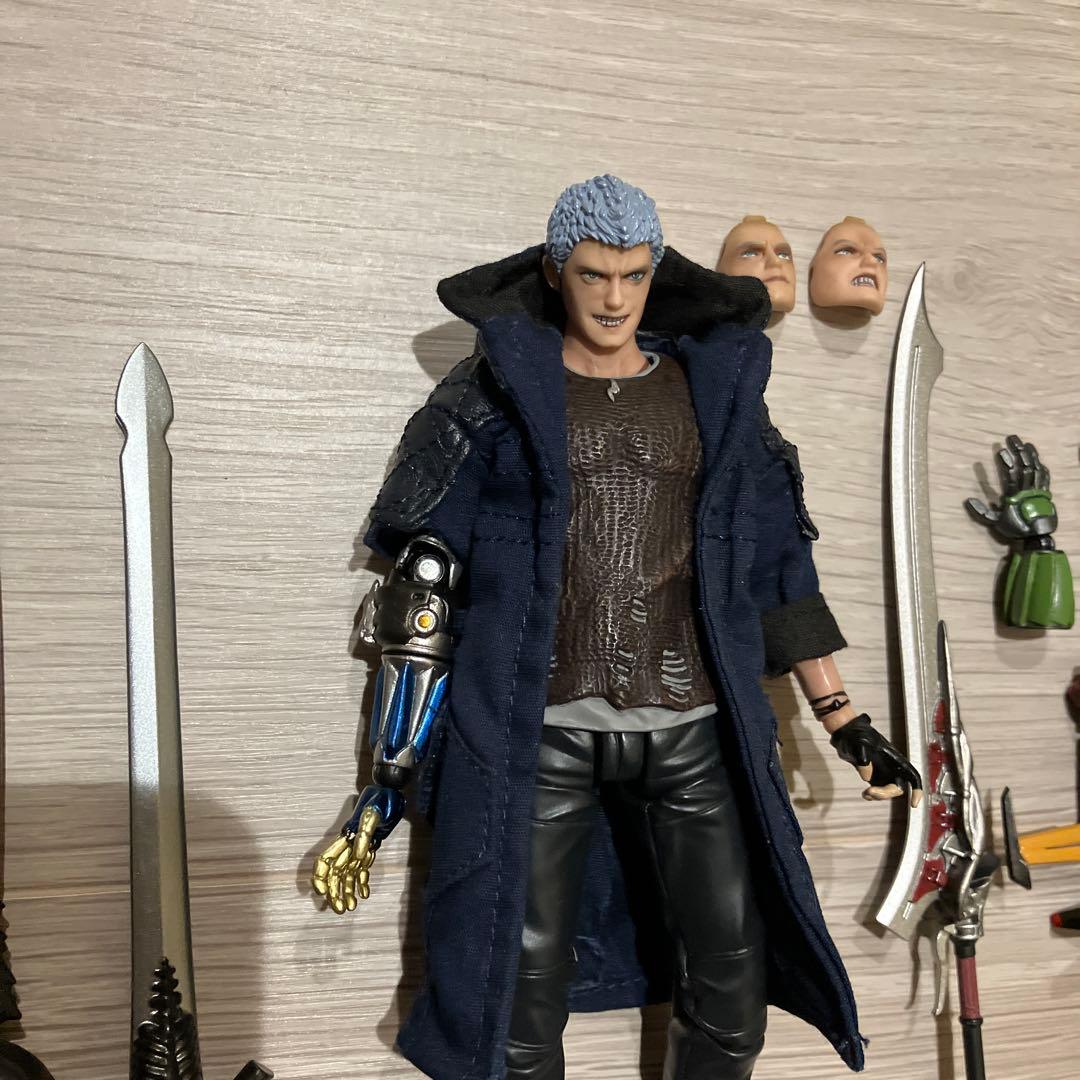 千値練 Devil May Cry 　ネロ　ダンテ　デビルメイクライ　フィギュア