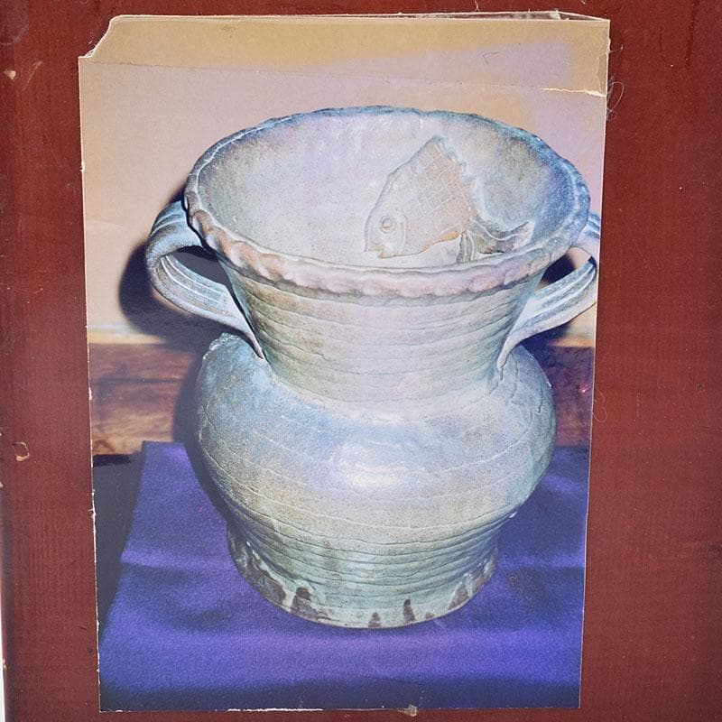 壺屋焼　爍山銘　内魚刻　双耳壷　花瓶　時代箱　M　R9056H