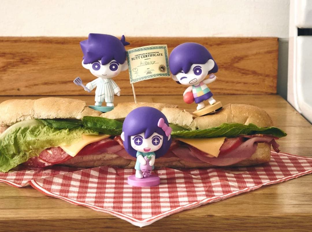 OMORI ビニールフィギュア ヘッドスペース