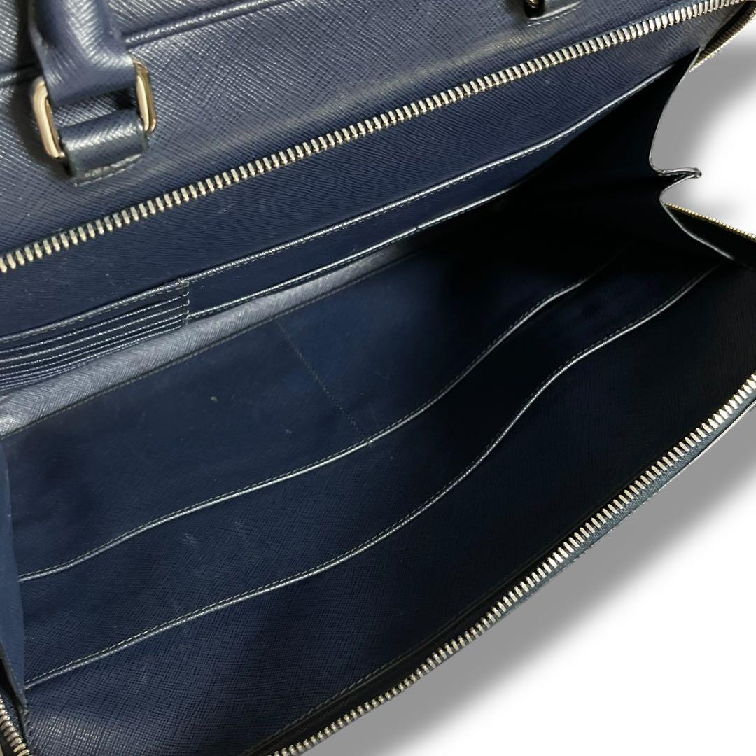 プラダ 現行 ネイビー レザー ビジネスバッグ サフィアーノ