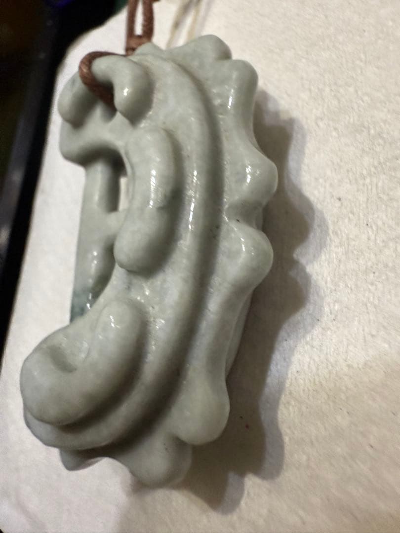 糸魚川翡翠‼️獣形勾玉‼️ 購入時10万円以上‼️これ以上の値引きは