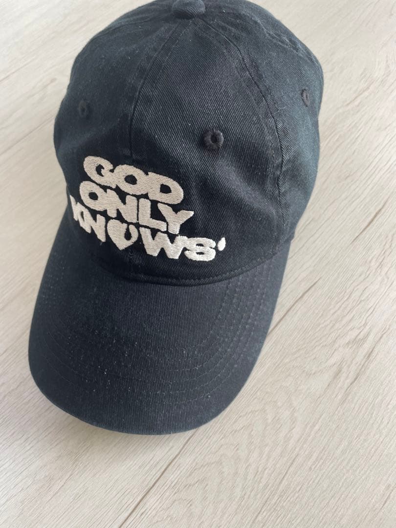 岩田剛典 GOD ONLY KNOWS キャップ 黒 岩田剛典 GOD ONLY KNOWS LOGO CAP