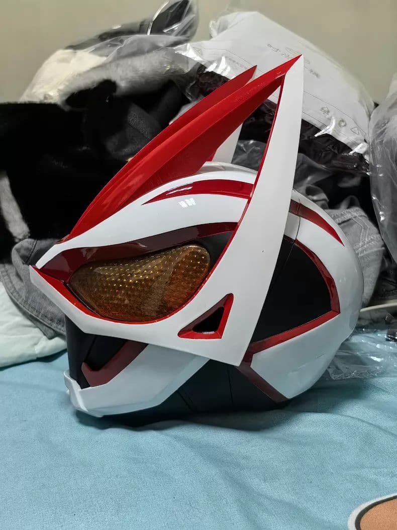 仮面ライダーギーツ ヘルメット 1：1 大人用 着用可能、特撮・コスプレ