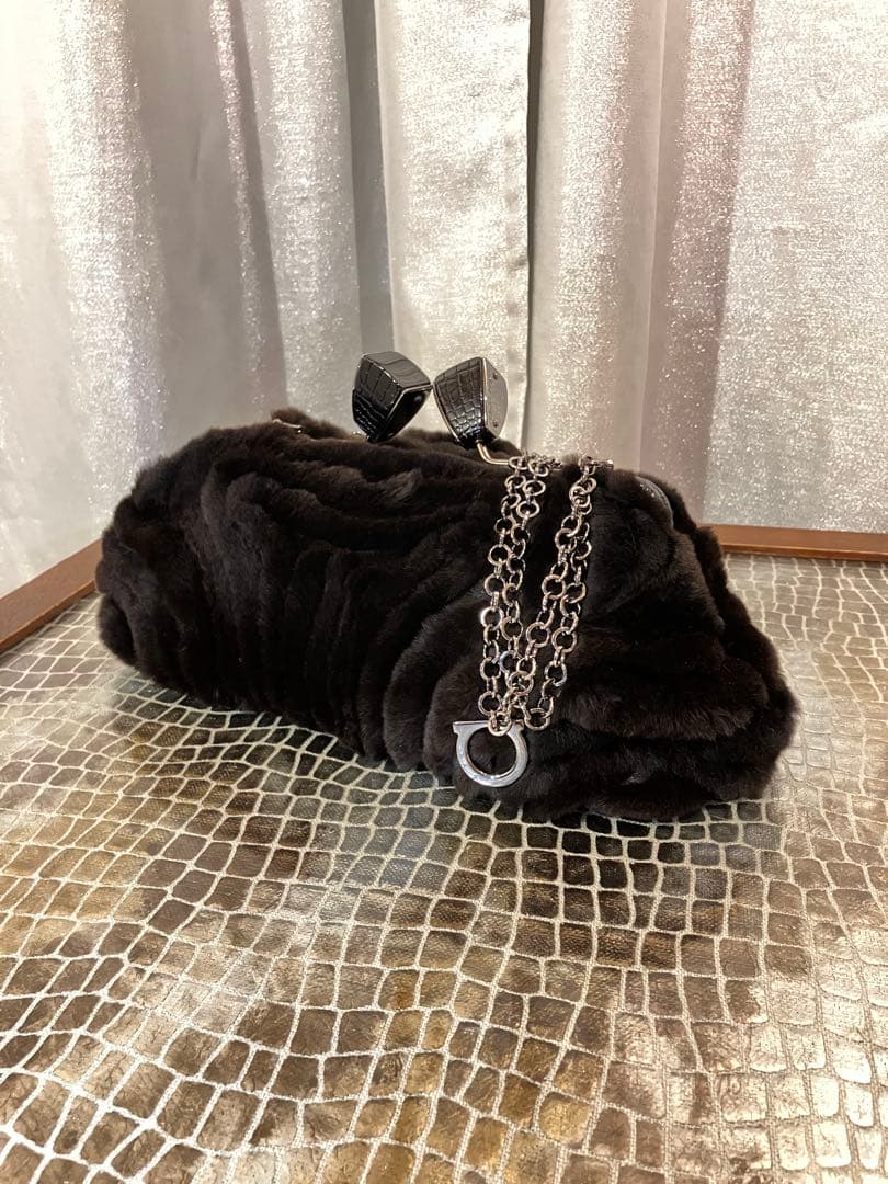 Ferragamo パーティーバッグ 黒 ファー　リザード　ミンク