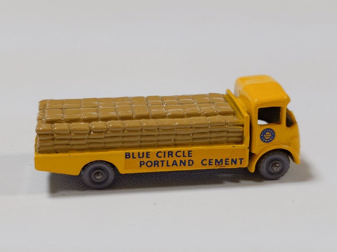 MATCHBOX No.51 Albion Chieftain。