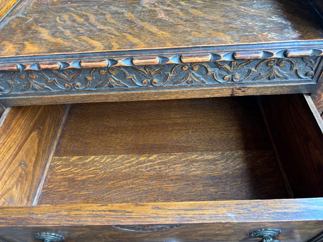 アンティーク 英国クラシック調 彫刻家具 キャビネット サイドボード