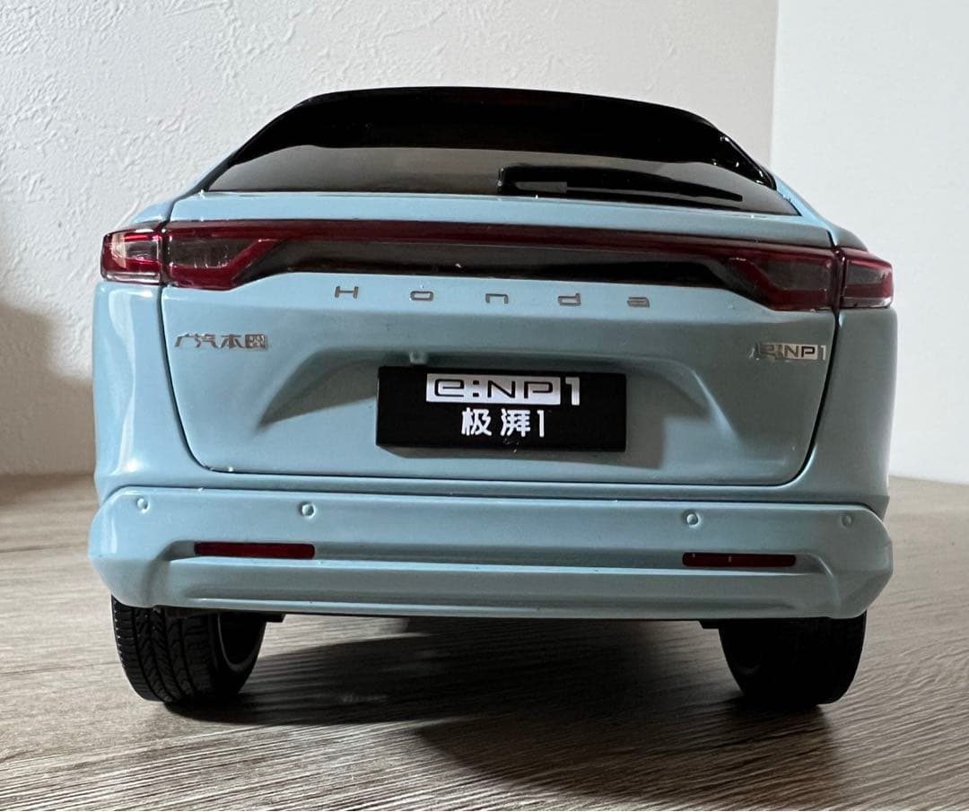 ホンダ HONDA e:NP1 ミニカー 1/18