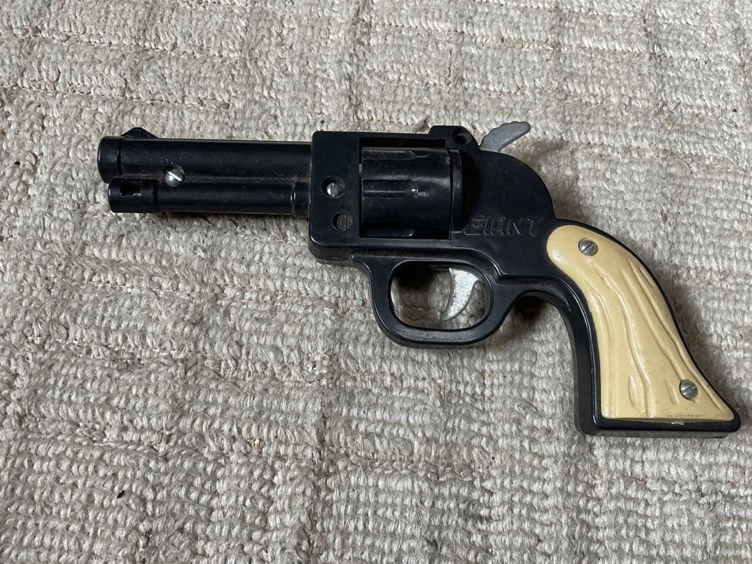 昭和の玩具／GIANT・8。RUNNING SHOOT。PLASTIC GUN。 昭和の玩具／GIANT・8。RUNNING SHOOT。PLASTIC GUN。 昭和の玩具