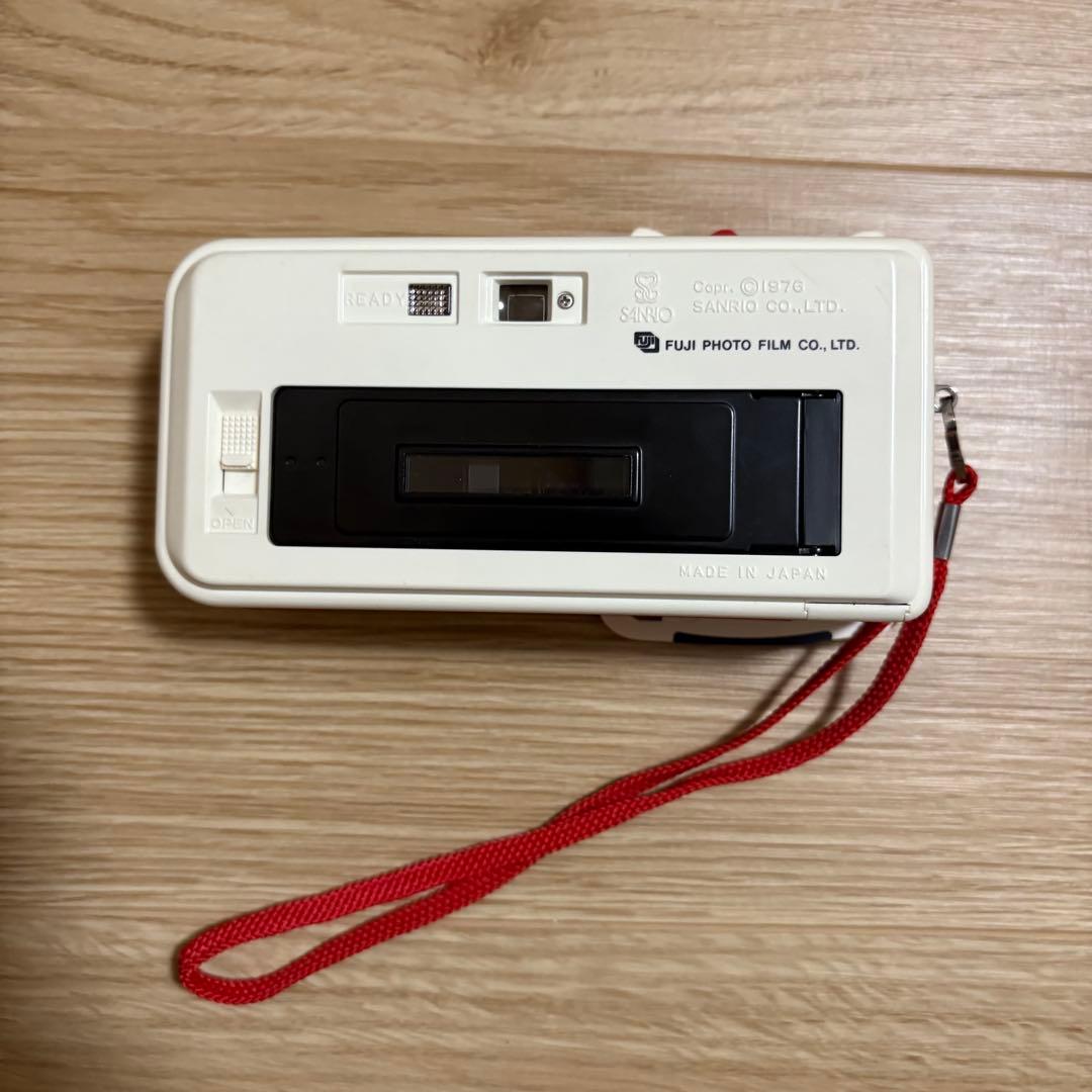 キティちゃん カメラ ケース付き