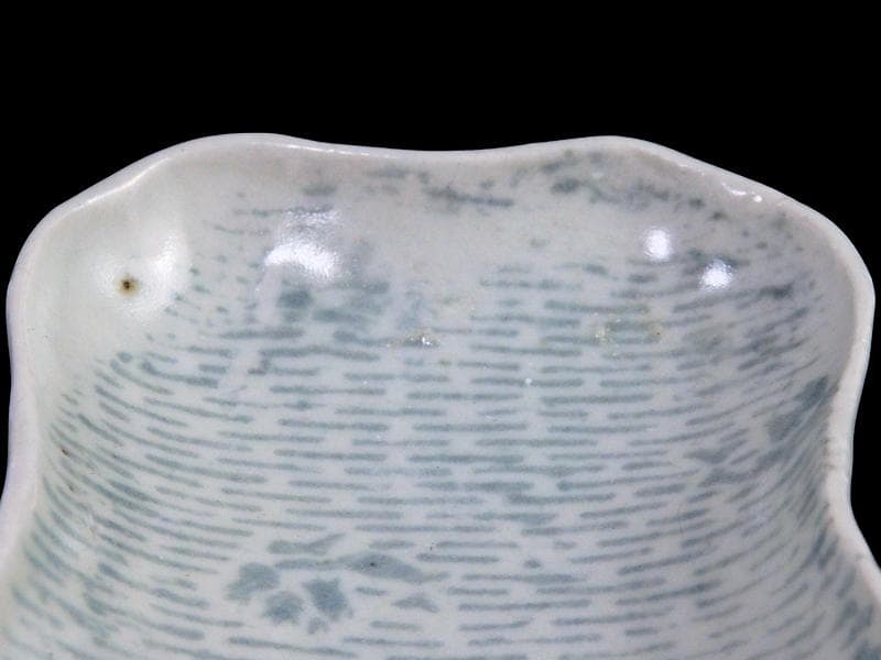 古伊万里　型刷印判　雨降りに花の図　変形皿　江戸期　E650AS-CVi