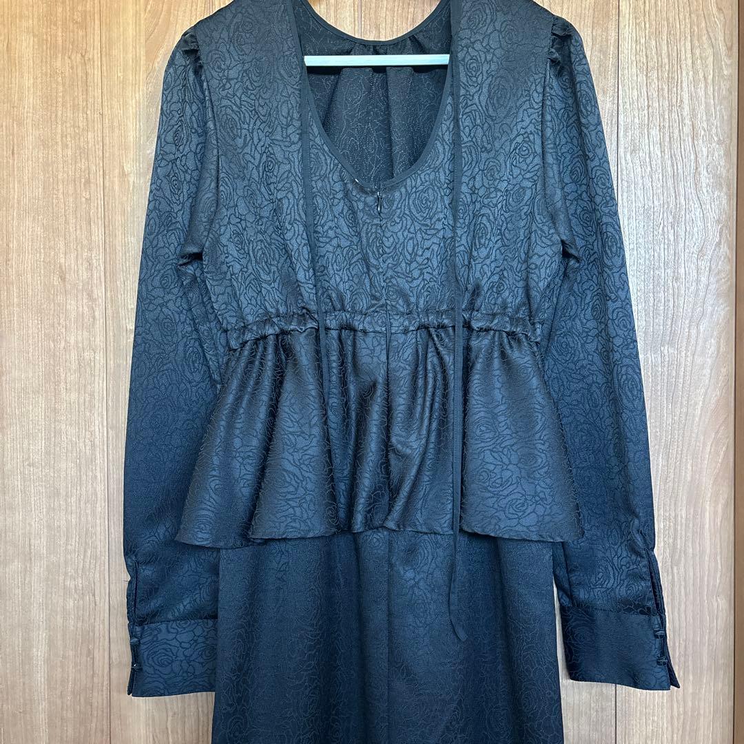 AMERI LADY LIKE PEPLUM DRESS - メルカリ