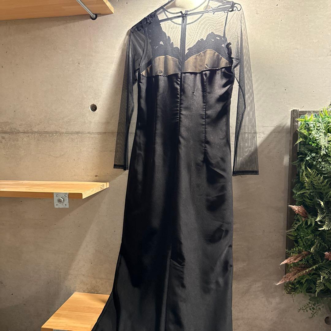 AMERI UND RENEE CUTWORK DRESS 結婚式