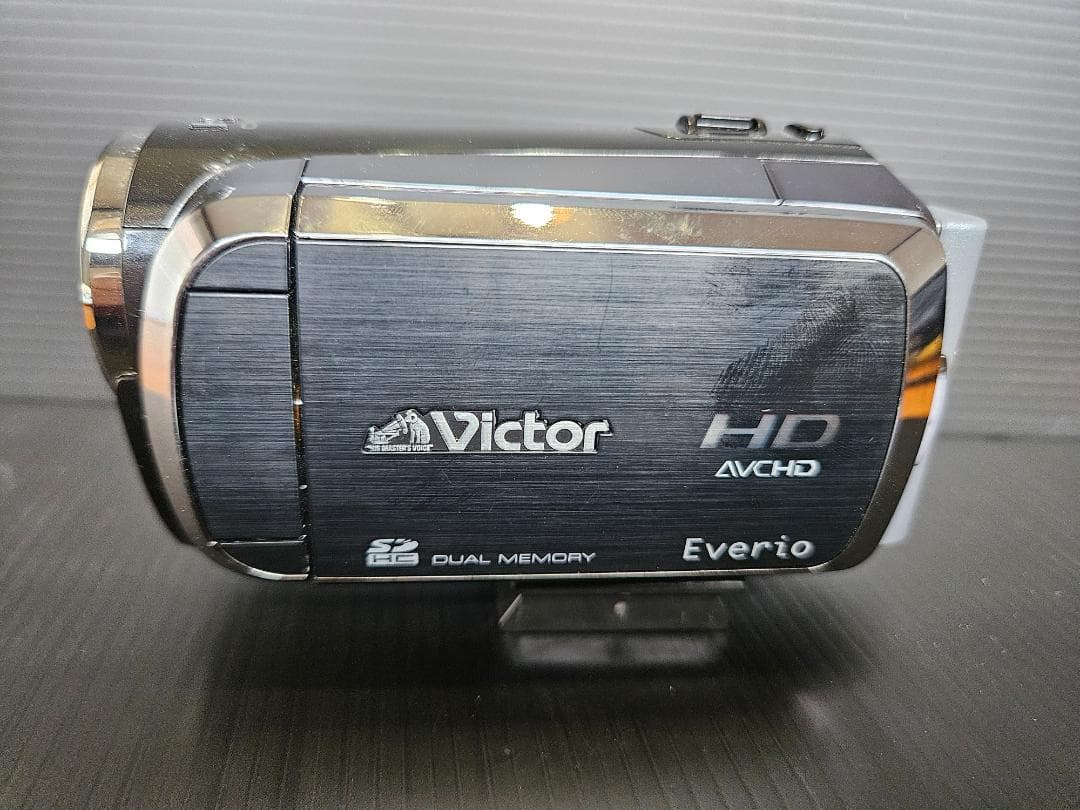 Victor JVC Everio GZ-HM200】 本体 稼動品