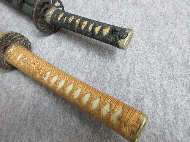 太刀と脇差の模造刀 [B27453]