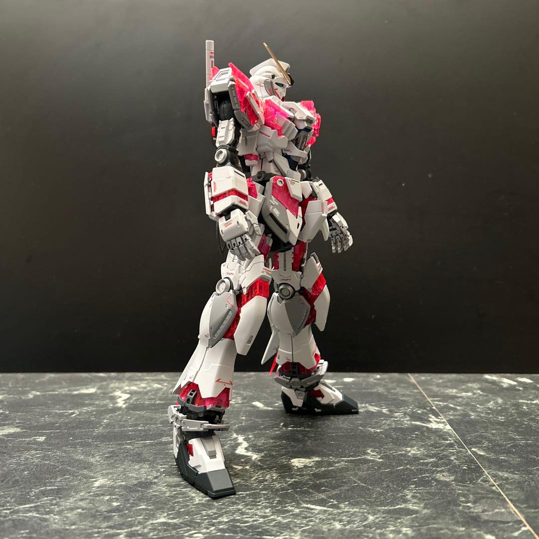 ガンプラ完成品　MGナラティブガンダムver.ka プラモデル完成品