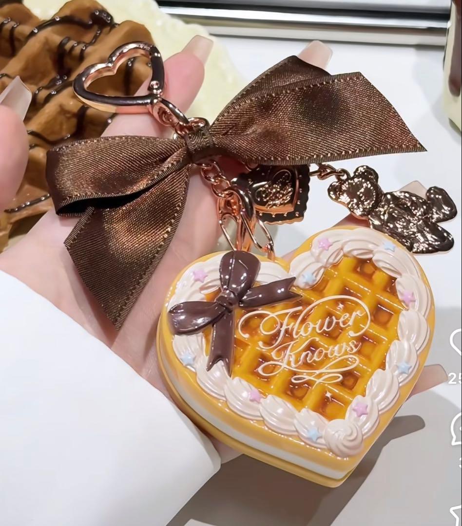 【新品】フラワーノーズ　スウィーティーベアコレクション ハンドミラー10点セット