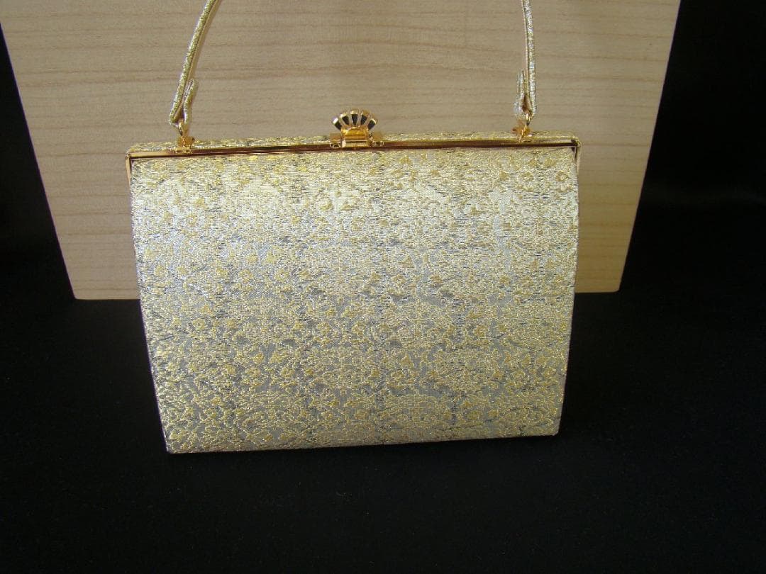 新古品 訪問着・礼装用 帯地 草履・バッグ セット Zs1002チョコ