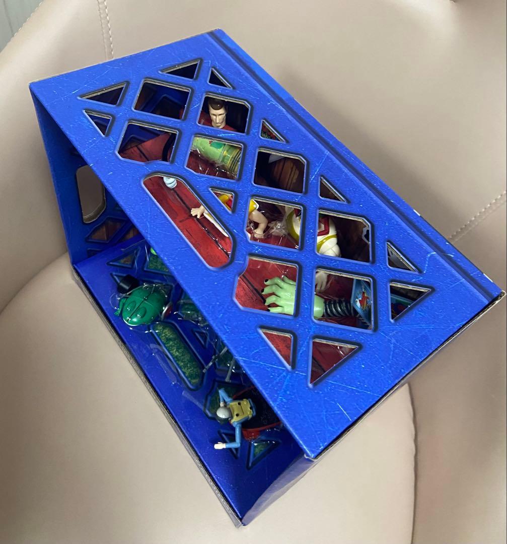 トイストーリー 30周年 Sid's Roomシドのおもちゃ フィギュアセット